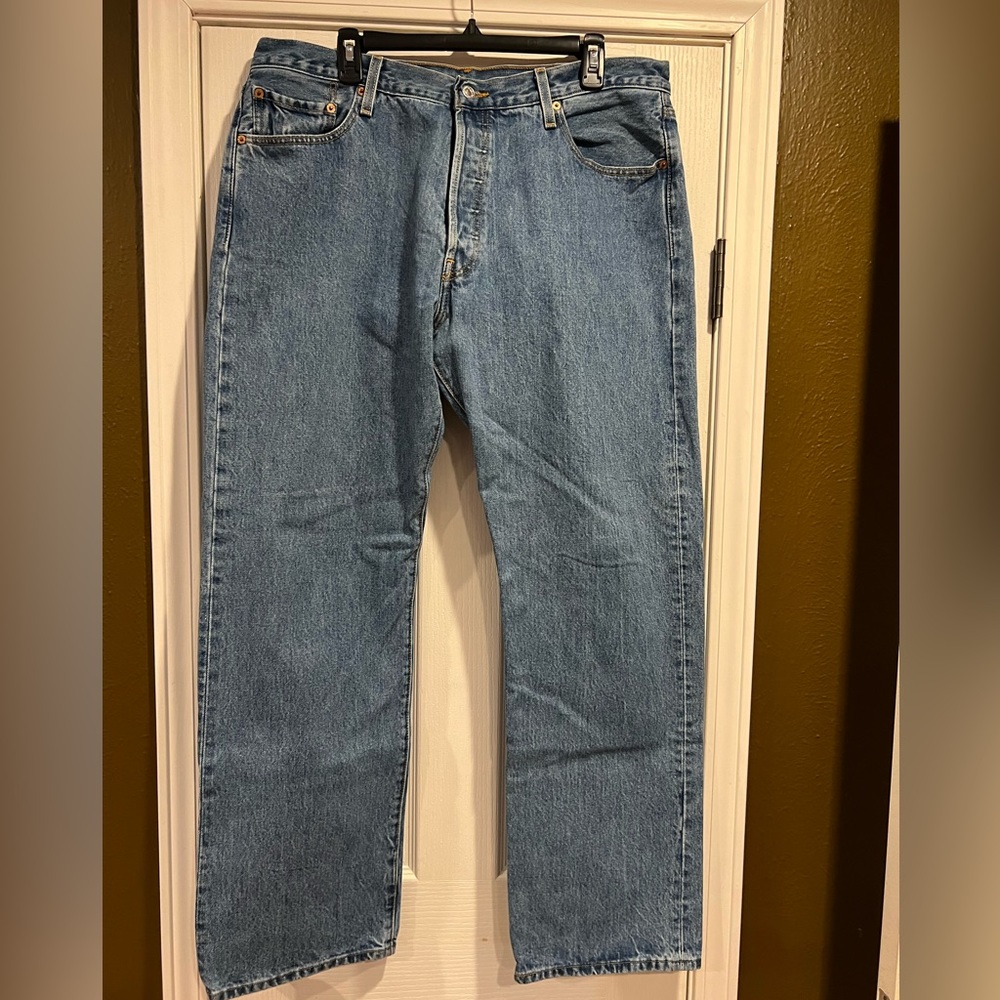 Levi jeans